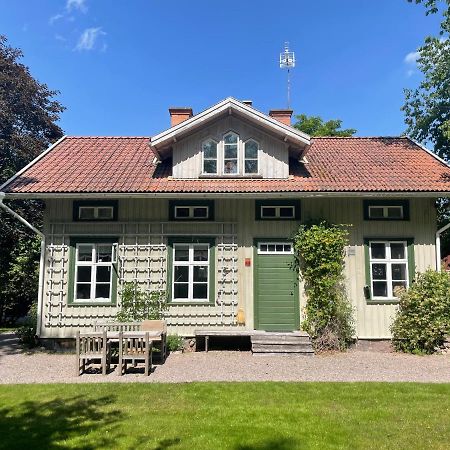 Äppelgården Bed & Breakfast Mariestad Eksteriør bilde