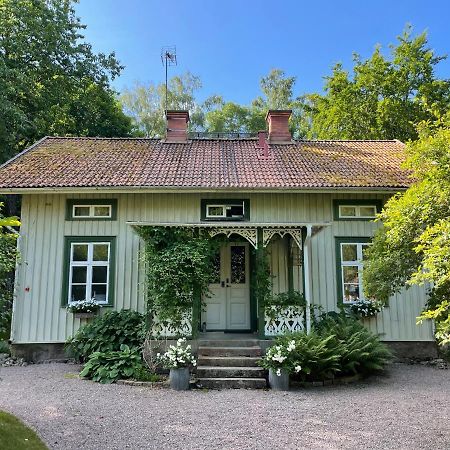 Äppelgården Bed & Breakfast Mariestad Eksteriør bilde